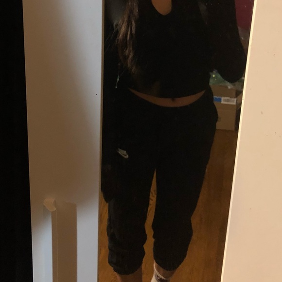 Nike Pants - Black Cropped Nike sweats Nike Pants - Black Cropped Nike sweats